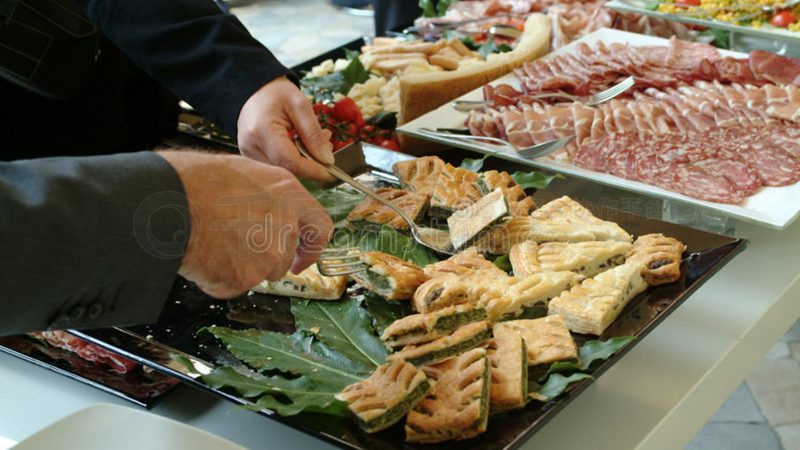 小餐饮加盟品牌，如何慧眼识珠？**